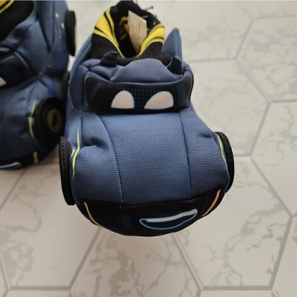 DC Batman Slippers Boys Size 5-6 Blue Batwheels Bat Car Slip On Plush Light Up